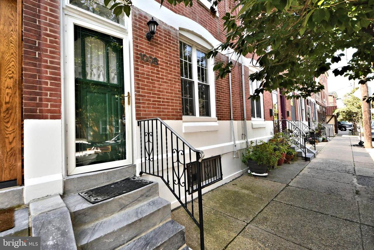 1008 Dickinson Street - Photo 1