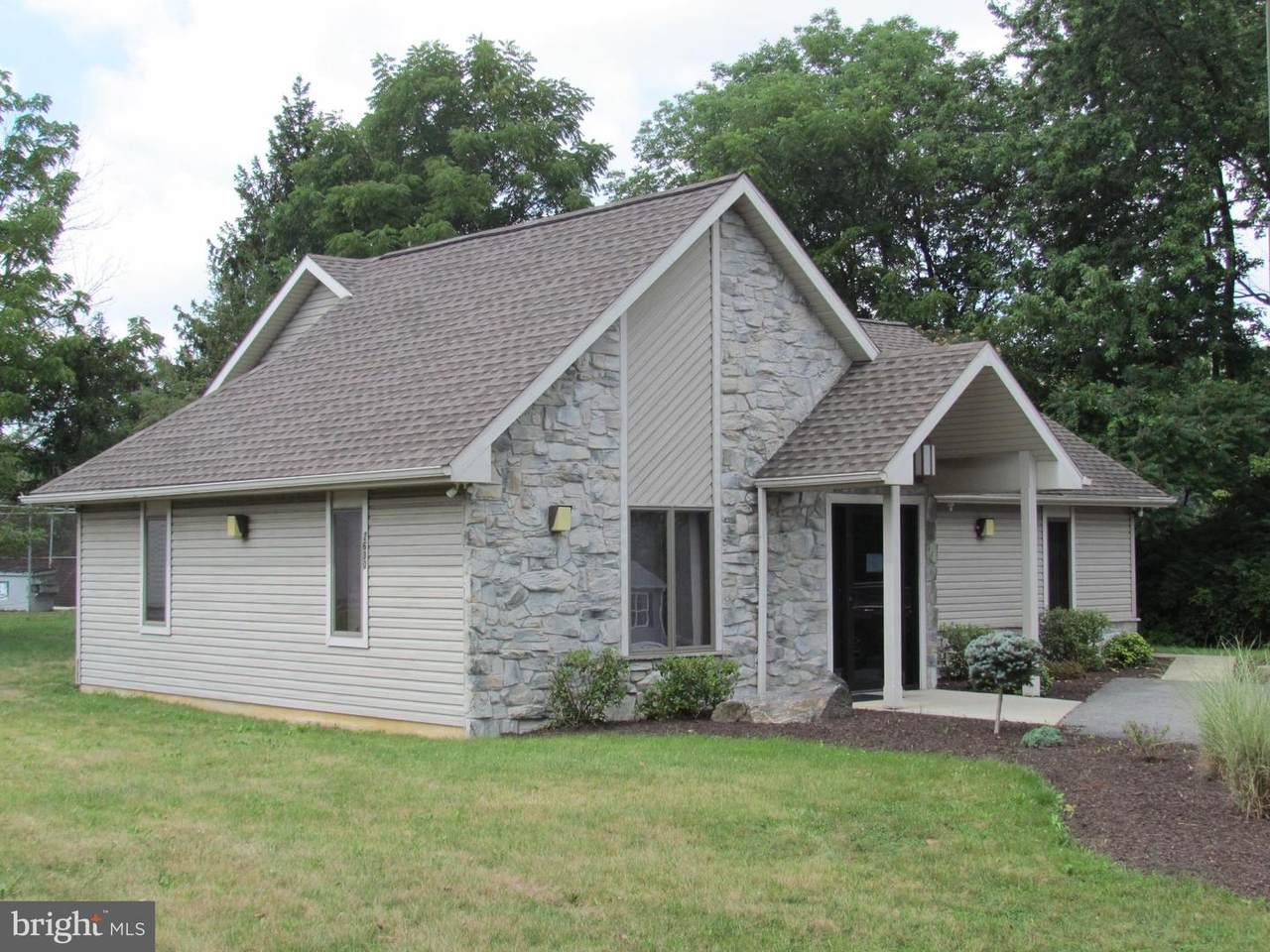 2610 Hampden Boulevard - Photo 1