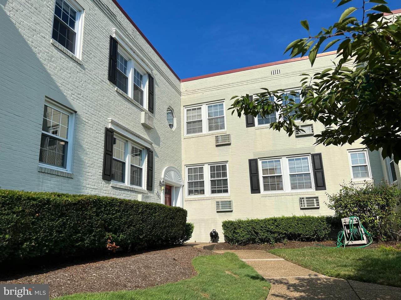 416 Bashford Lane - Photo 1