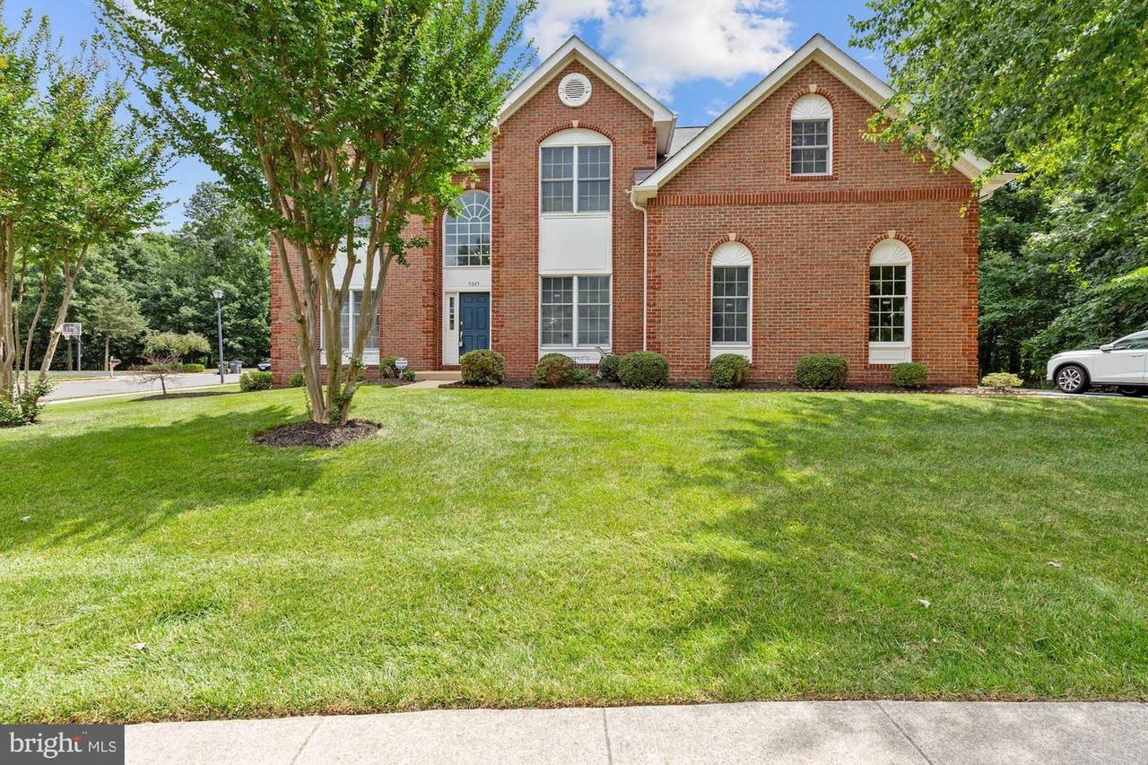 5045 Worthington Woods Way - Photo 1
