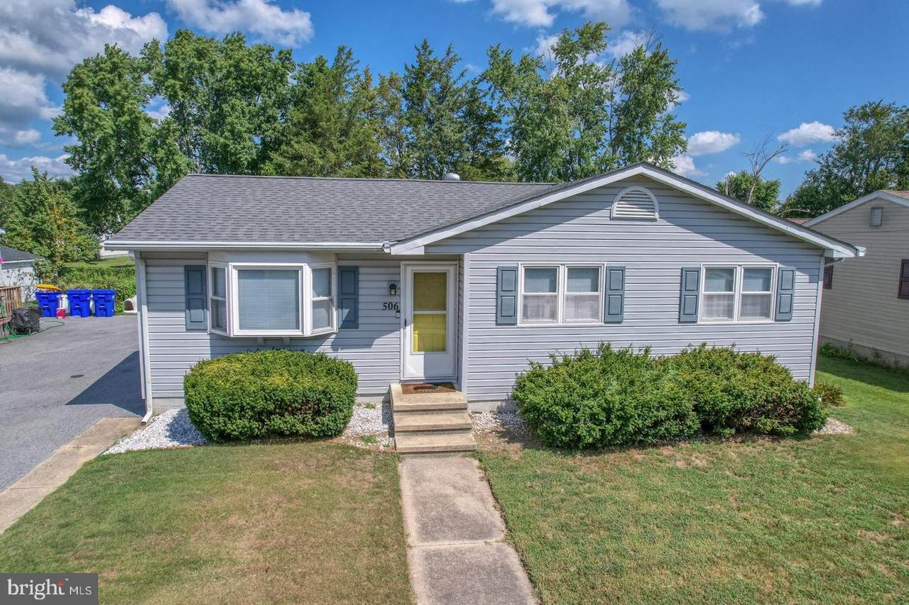 506 Shaw Avenue - Photo 1