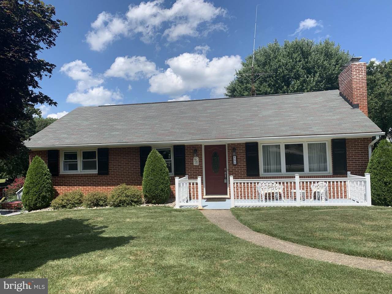156 Smith Avenue - Photo 1