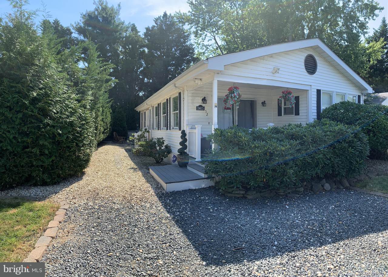 19615 Prince Street - Photo 1