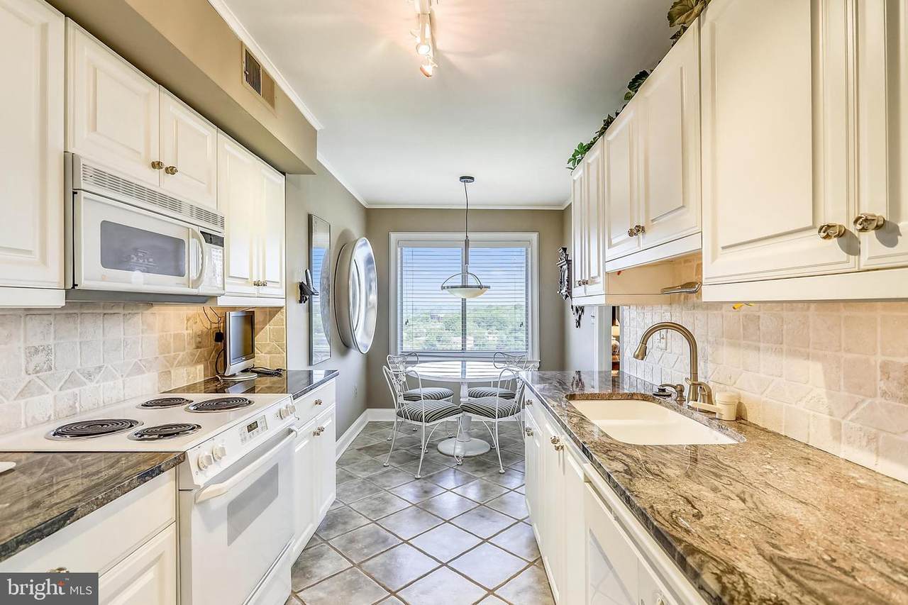 2151 Jamieson Avenue - Photo 1