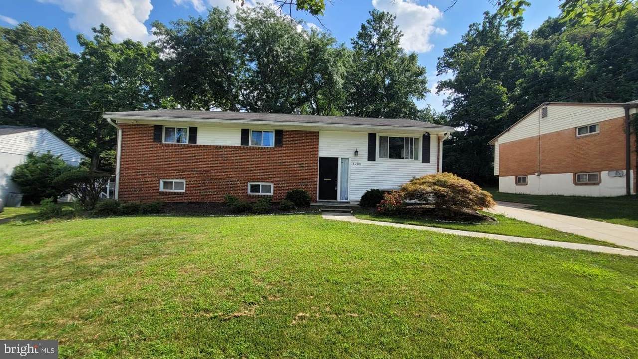 4206 Heathfield Road - Photo 1