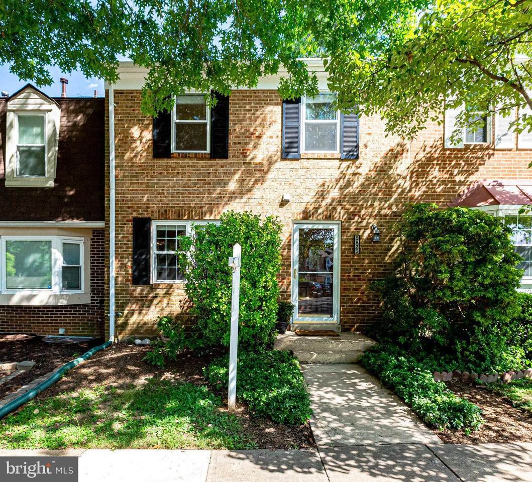 9825 Lakepointe Drive - Photo 1