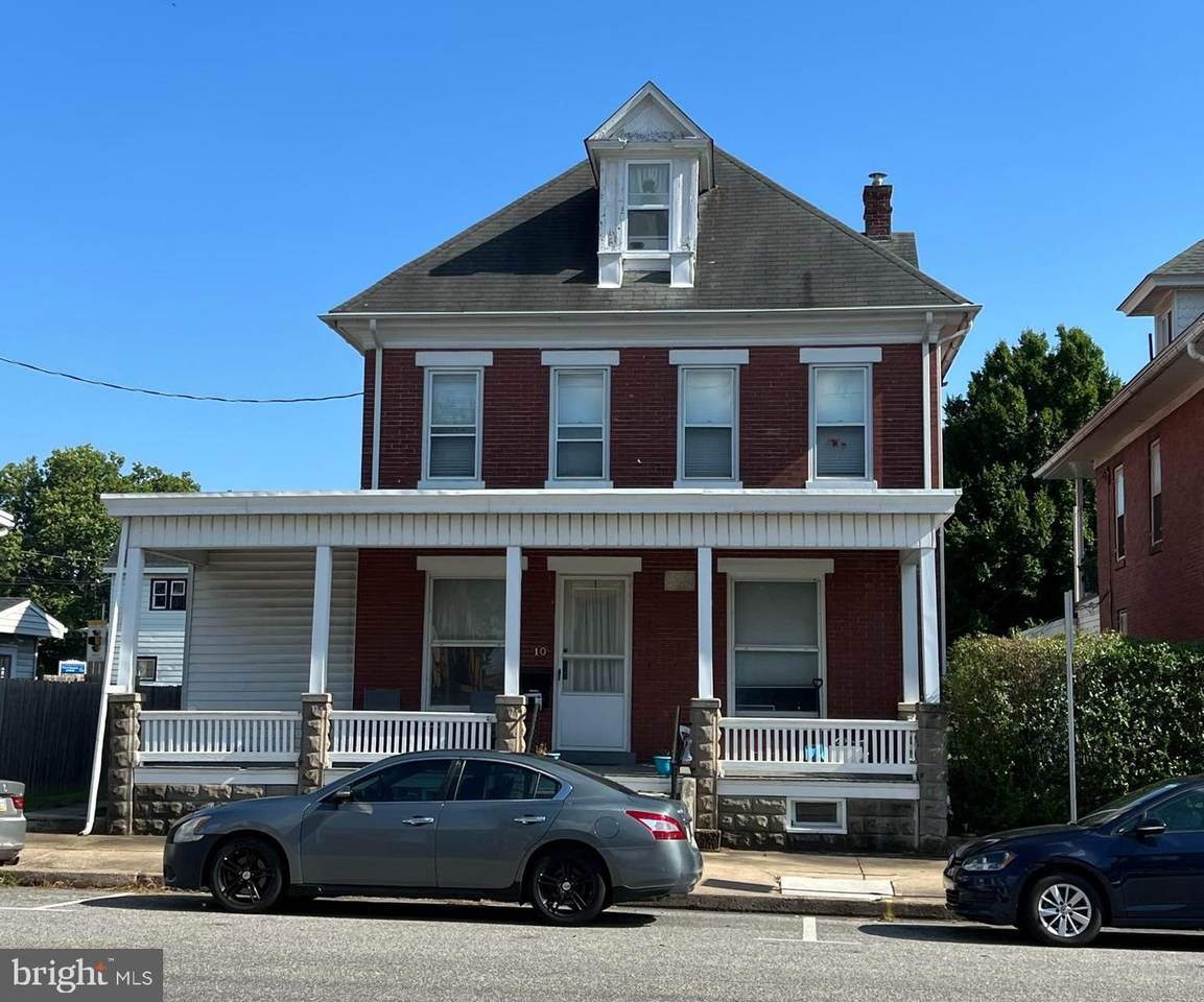 10 Main Street - Photo 1