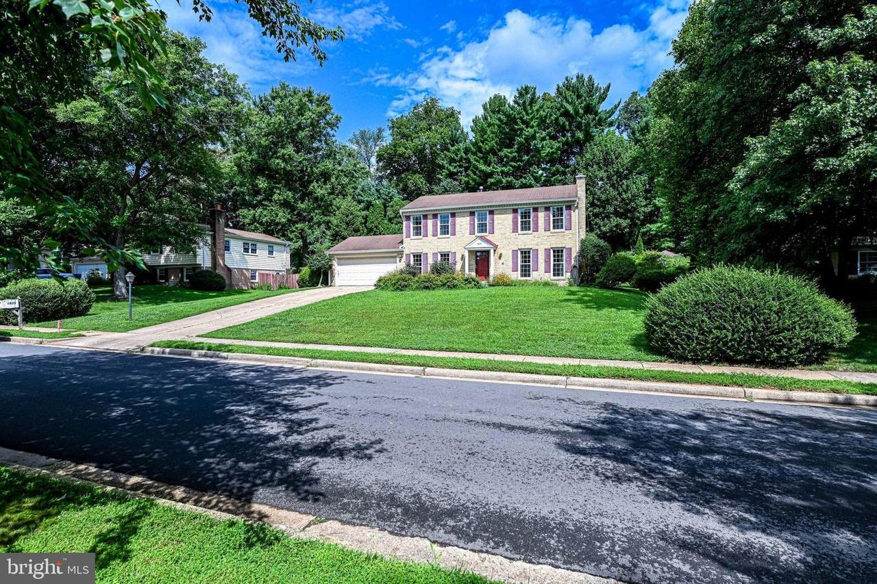1824 Abbotsford Drive - Photo 1