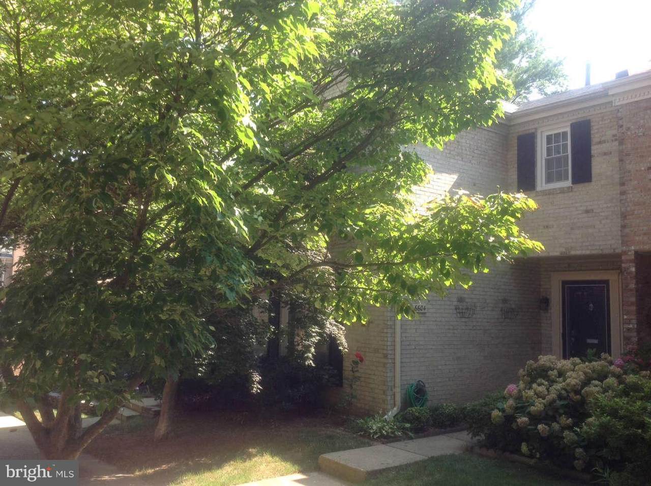 6604 Rosecroft Place - Photo 1