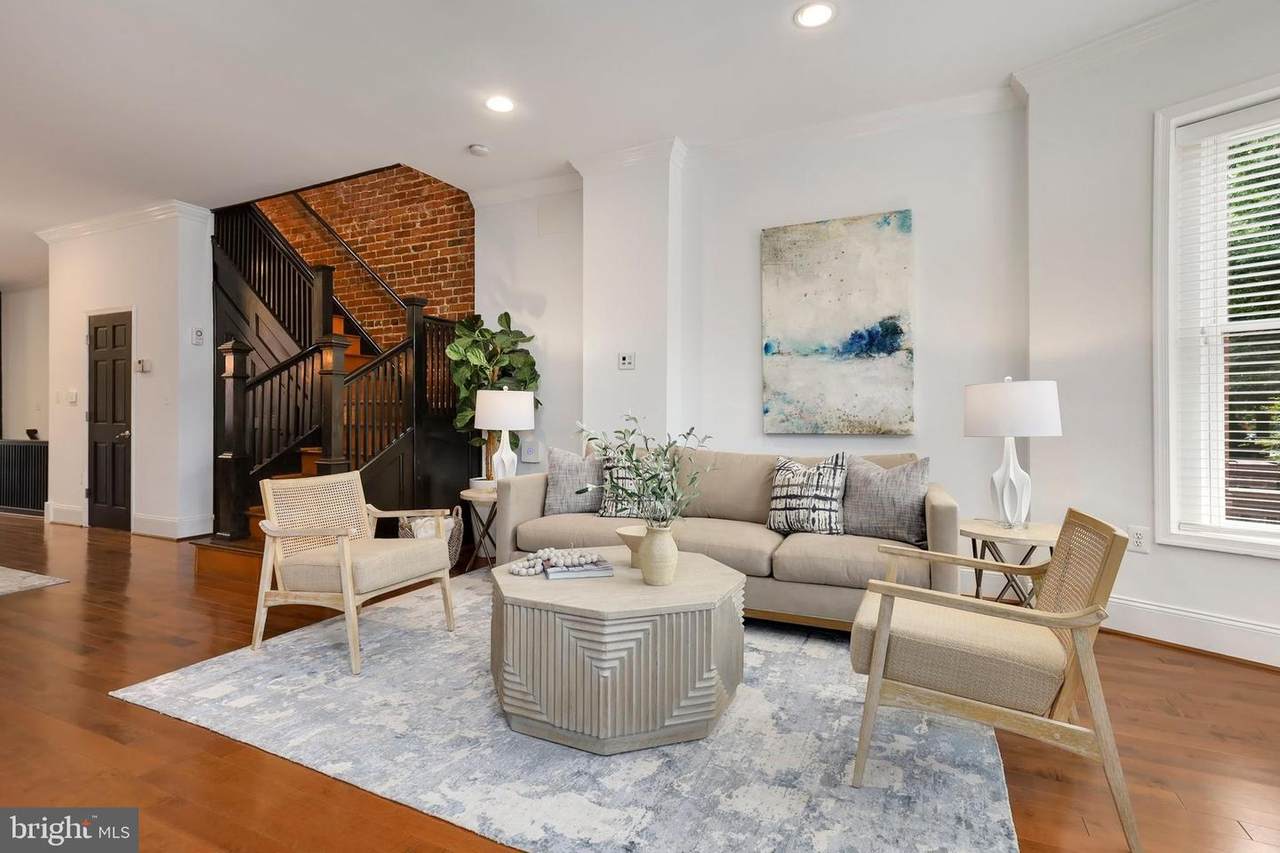 35 Adams Street - Photo 1