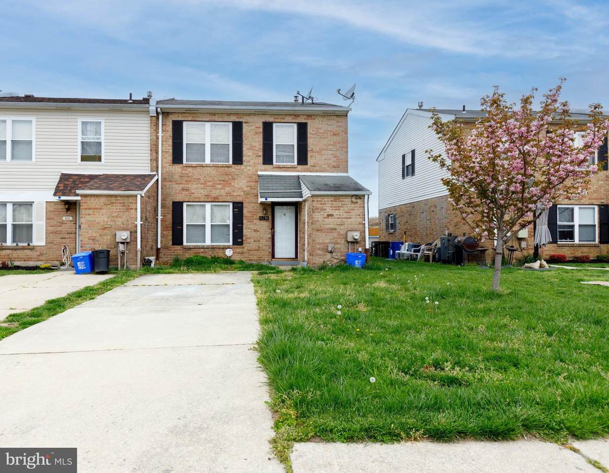 8231 Buist Avenue - Photo 1