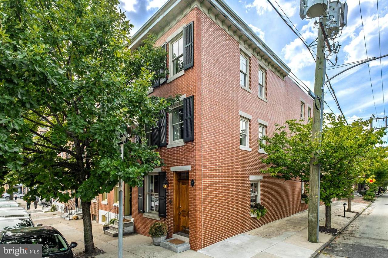 532 22ND Street - Photo 1