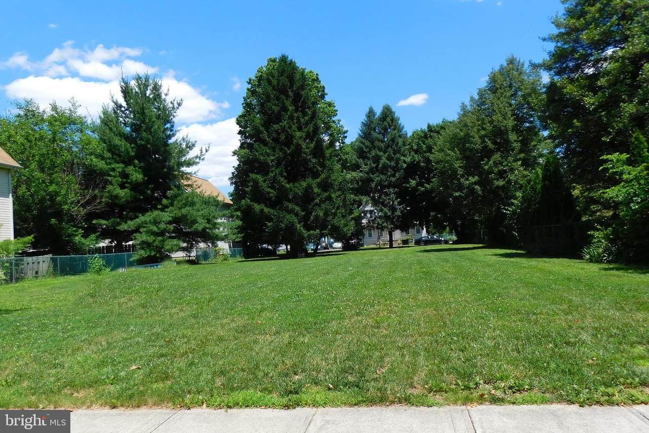 302 Rancocas Avenue - Photo 1
