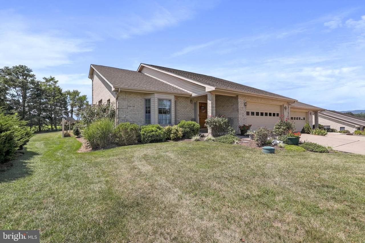 83 Maynard Lane - Photo 1