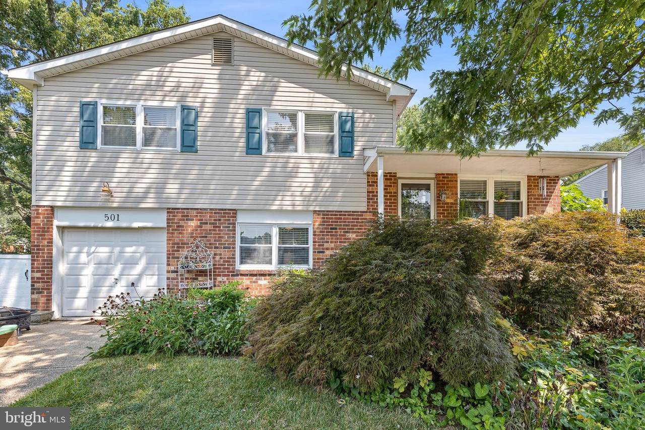 501 Cabot Drive - Photo 1