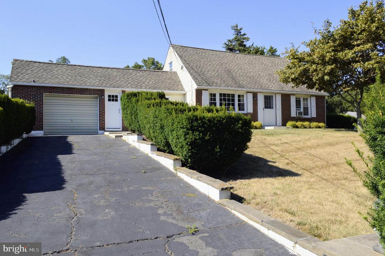 2729 Monmouth Road - Photo 1
