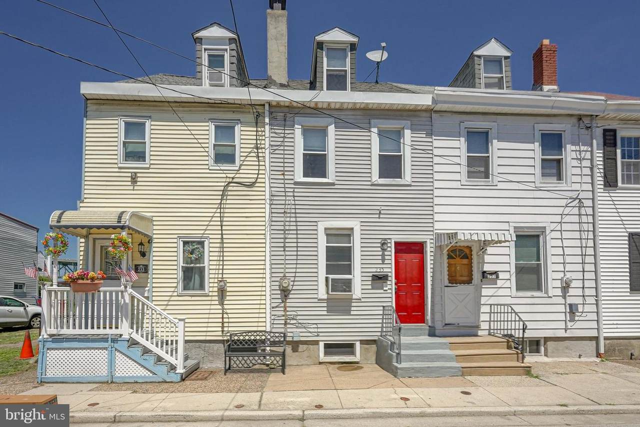 235 Morris Street - Photo 1