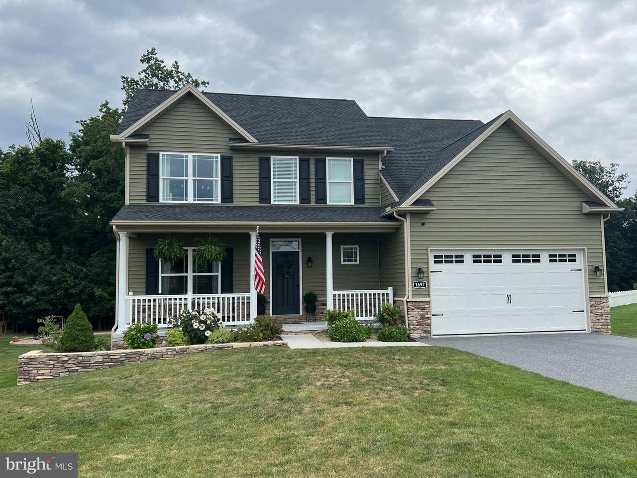 1697 Raven Drive - Photo 1