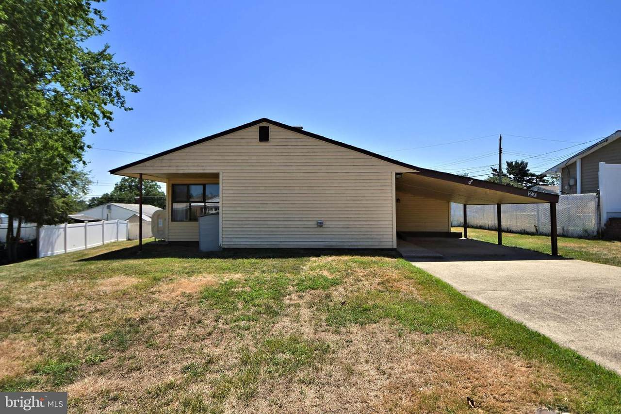 27 Briaroot Lane - Photo 1