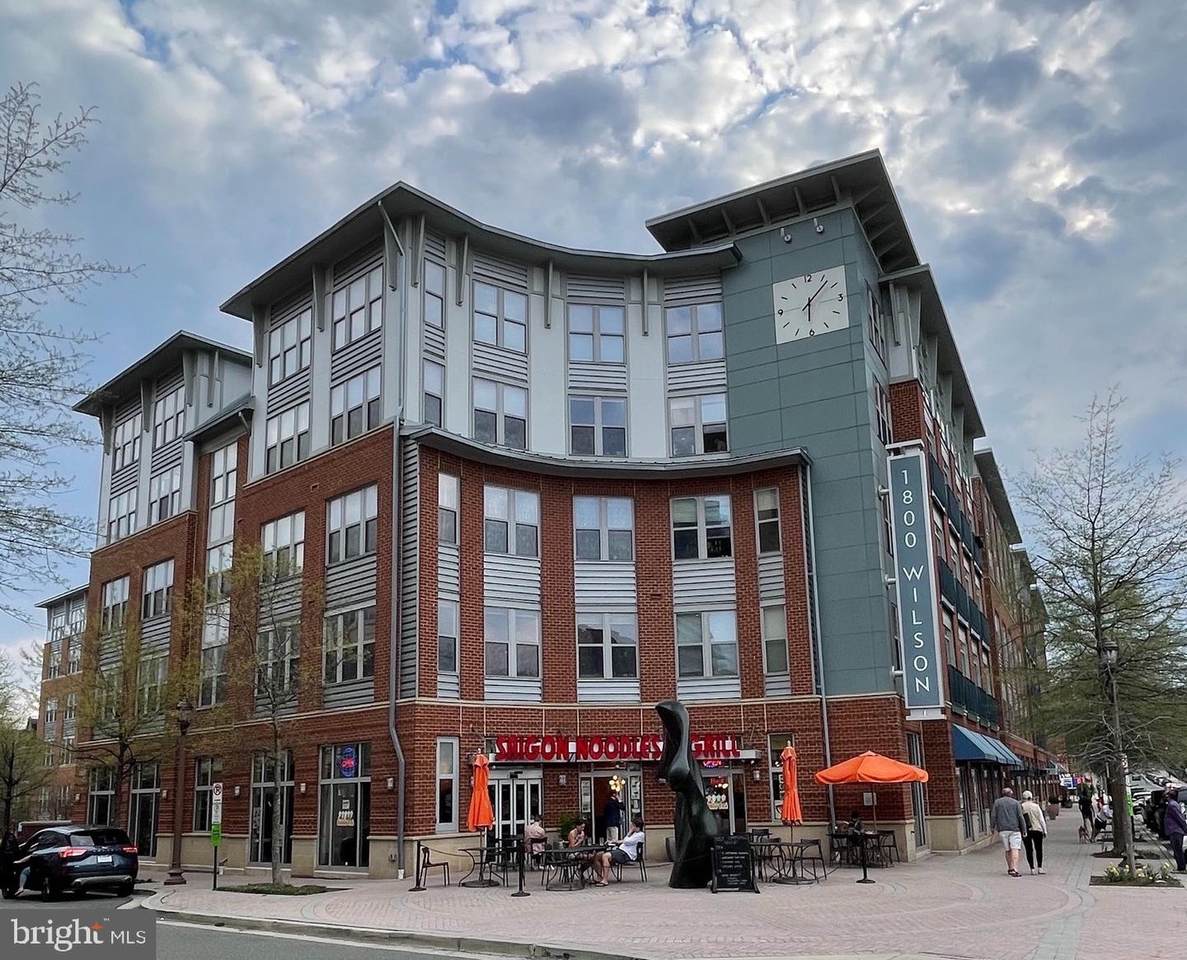 1800 Wilson Blvd - Photo 1