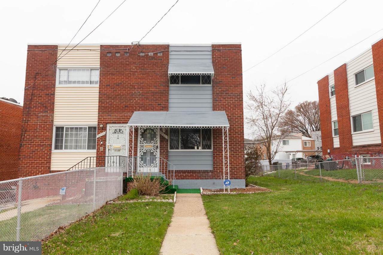 5221 Banks Place - Photo 1
