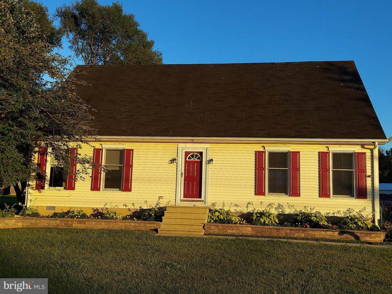 655 Chestnut Hill Road - Photo 1