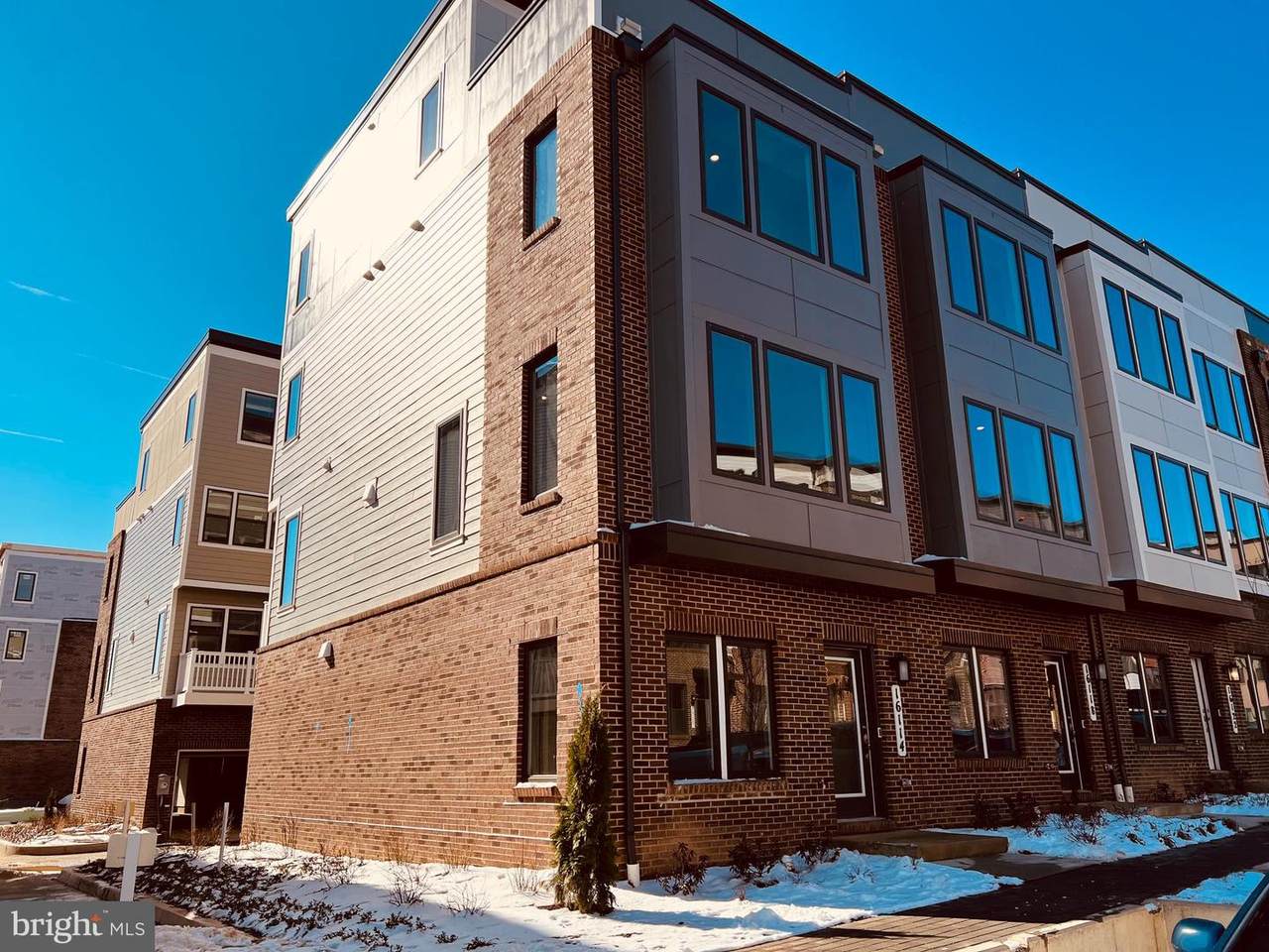 16114 Bowery Street - Photo 1