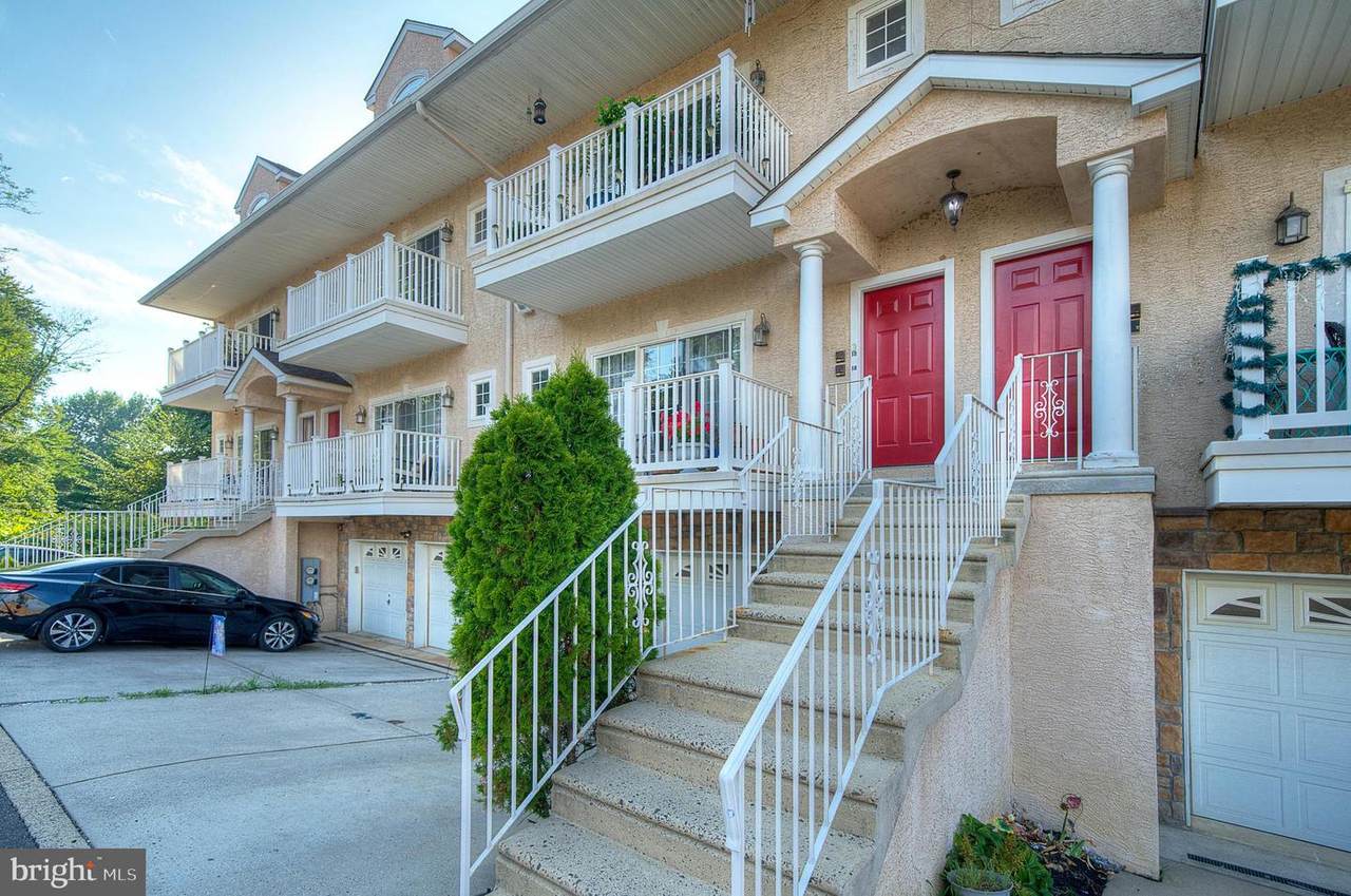 290 Byberry Road - Photo 1