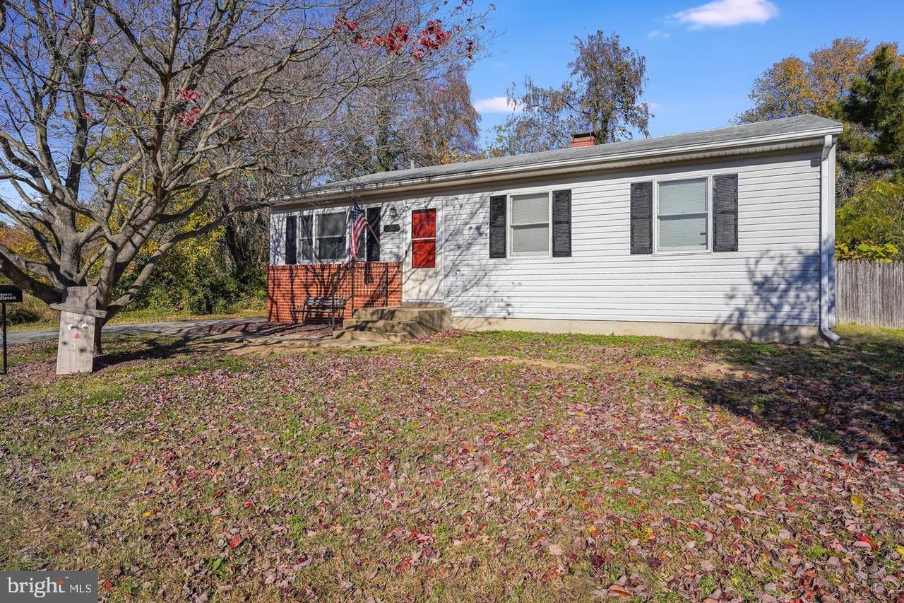 21 Hickory Lane - Photo 1