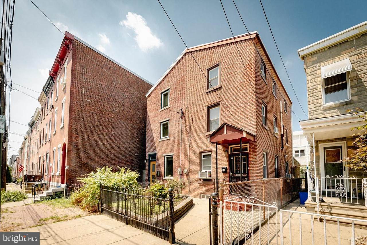 978 Randolph Street - Photo 1