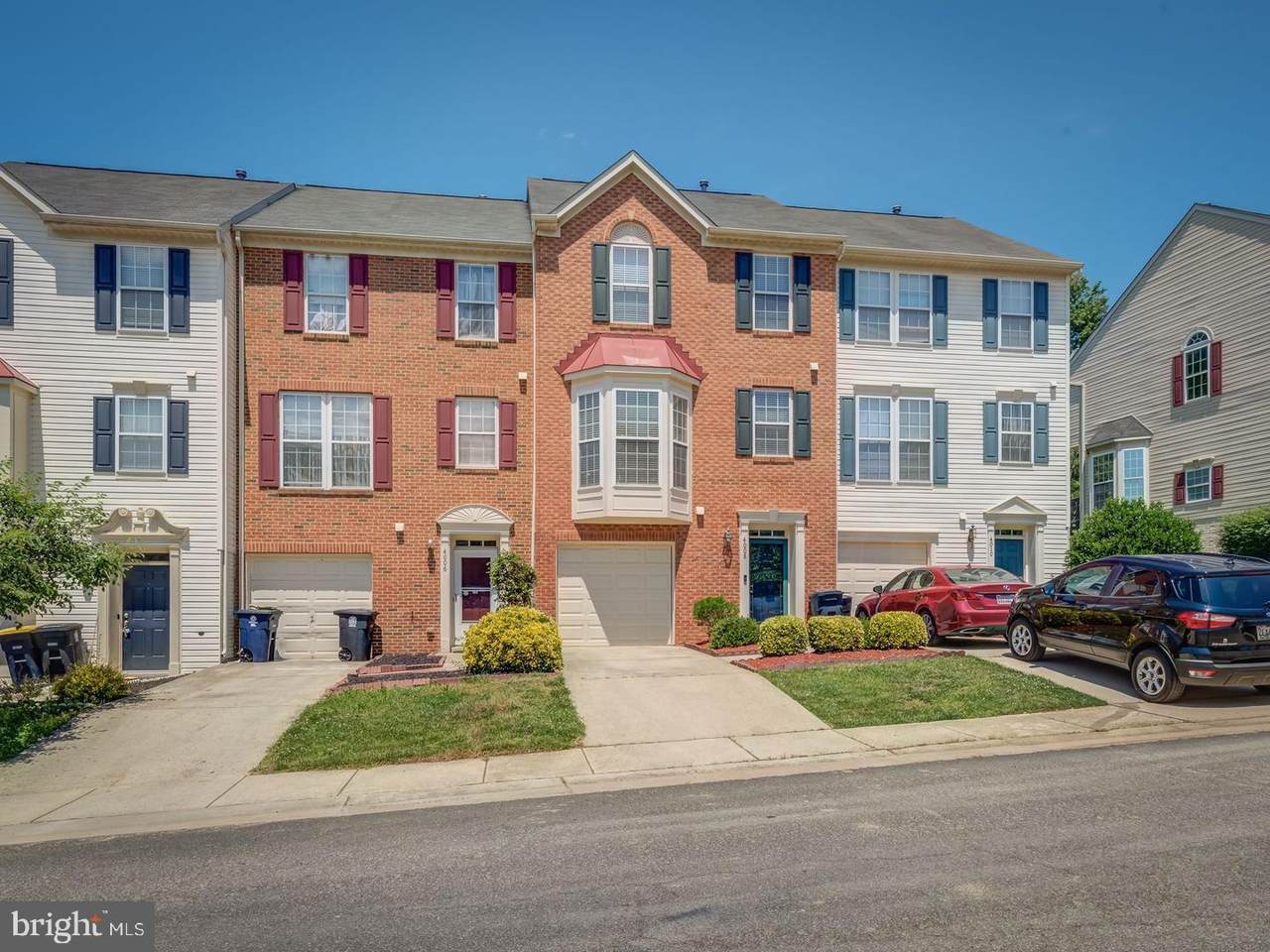 4008 Meadow Trail Lane - Photo 1