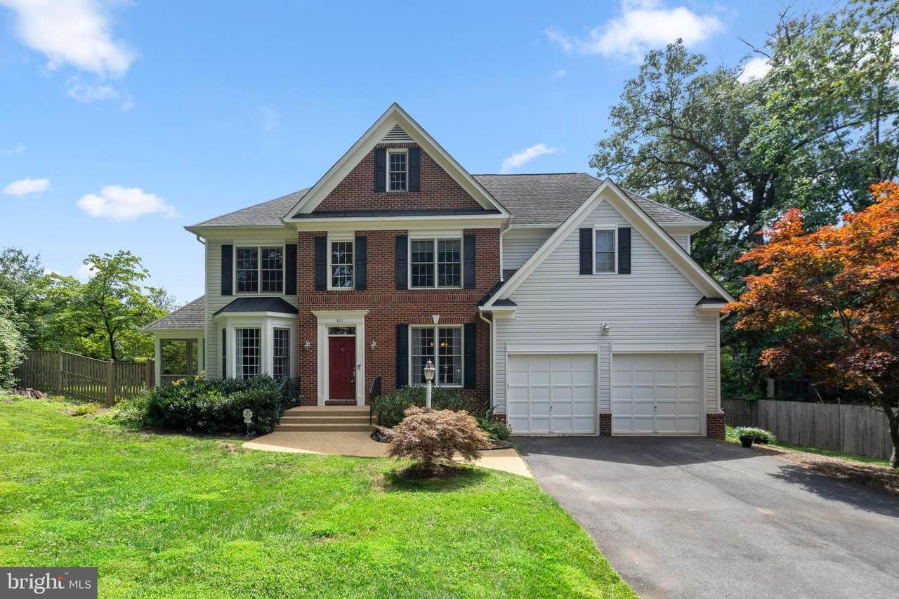 8111 Idylwood Road - Photo 1