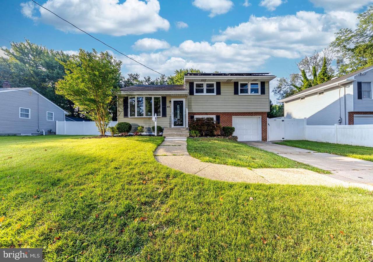44 Ash Avenue - Photo 1