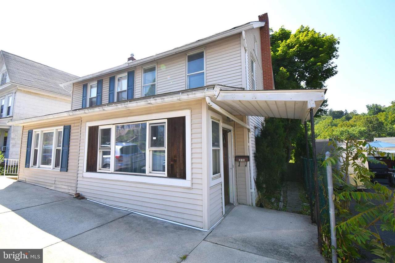319 Chestnut - Photo 1