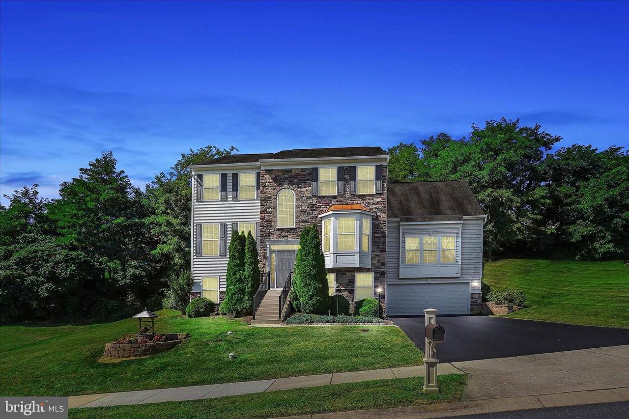 517 Evangeline Drive - Photo 1