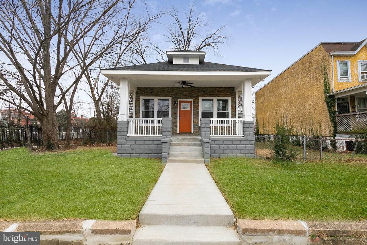 2900 7TH Street - Photo 1