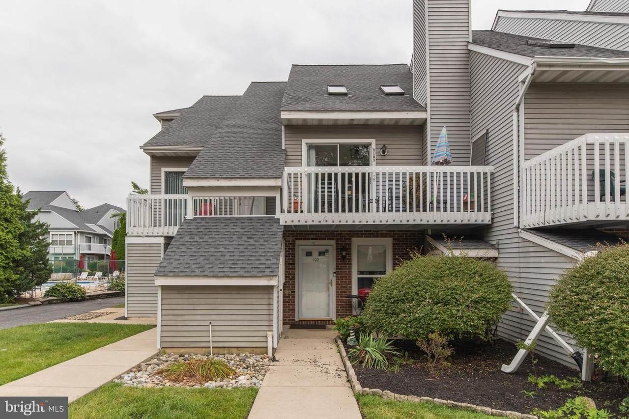 102 Park Place Drive - Photo 1