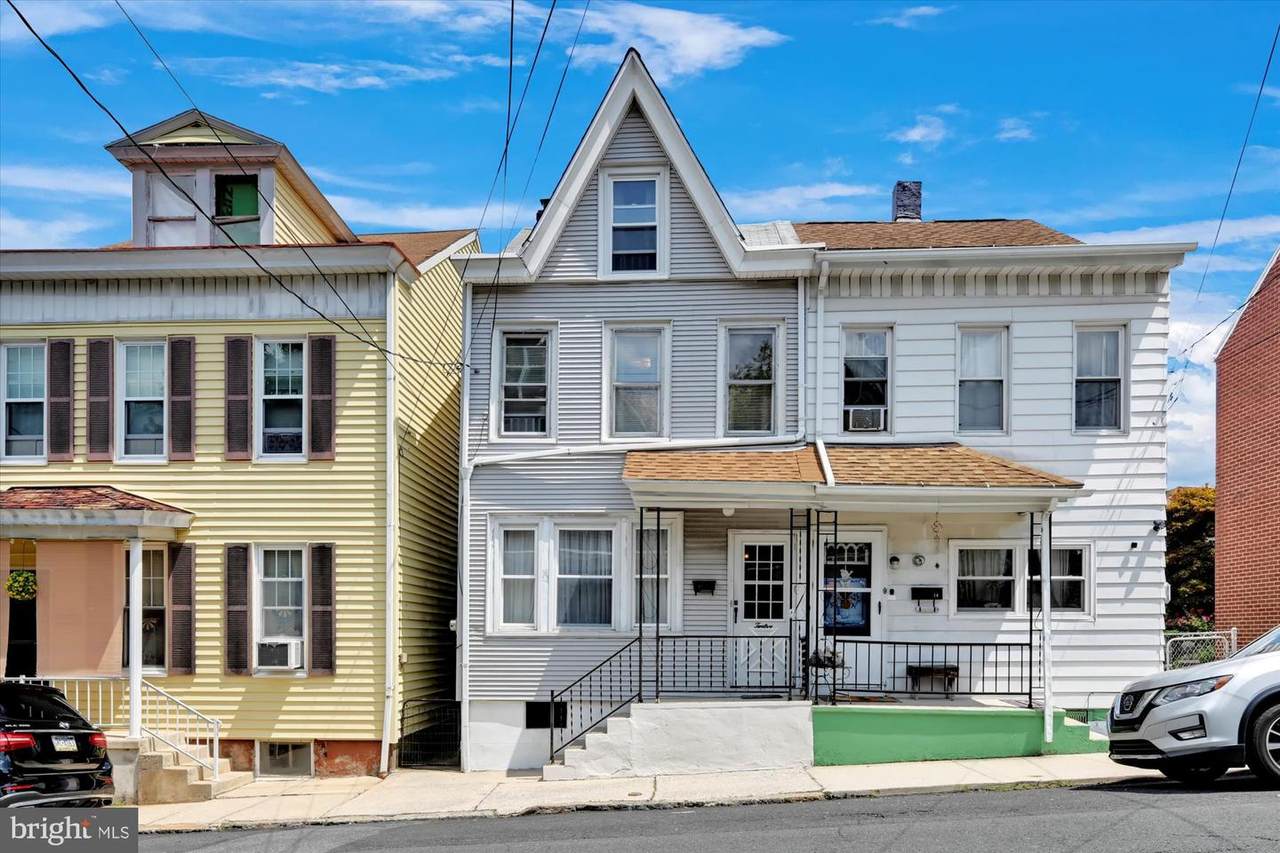 12 19TH Street - Photo 1