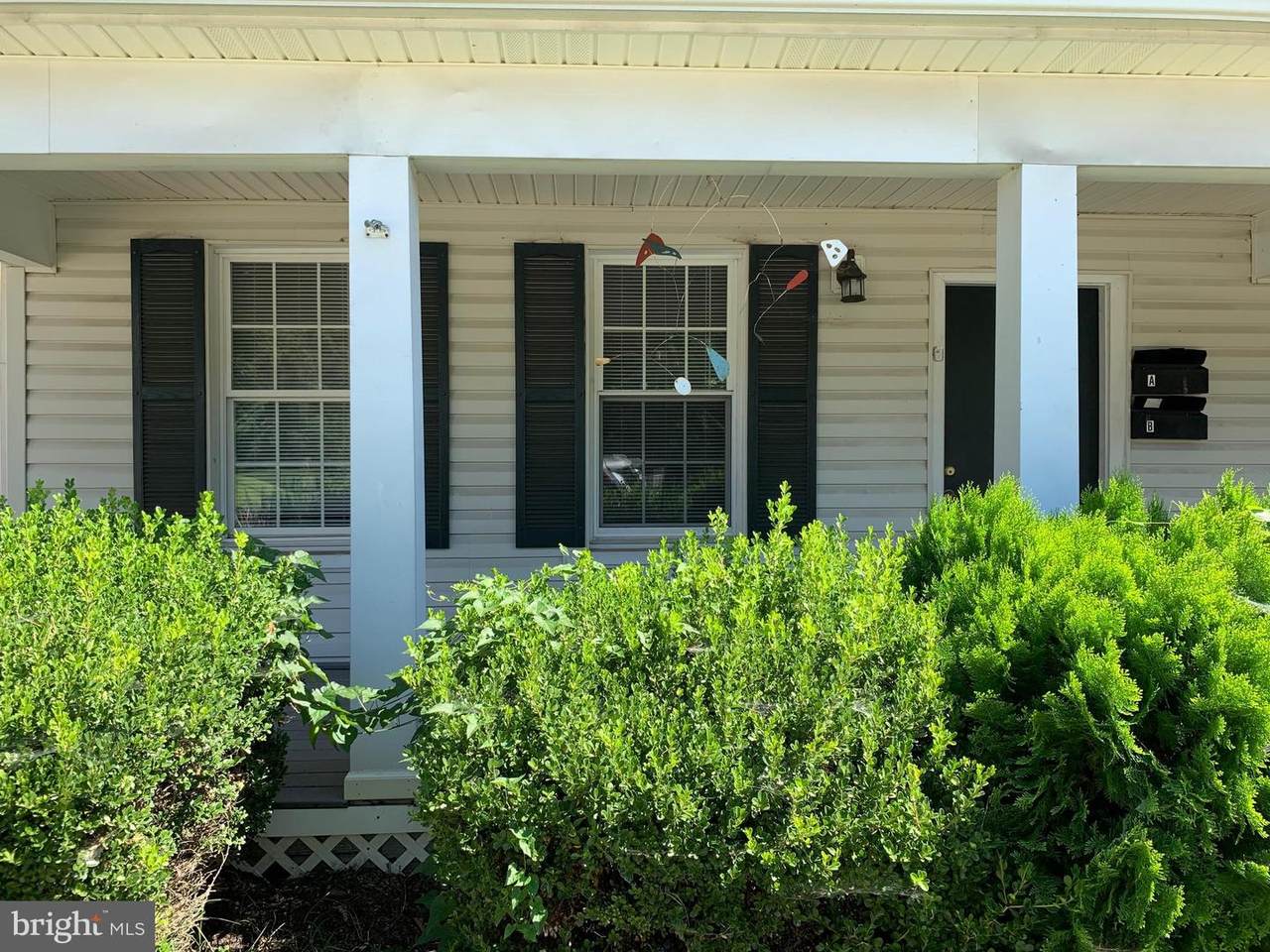 1605 Charles Street - Photo 1