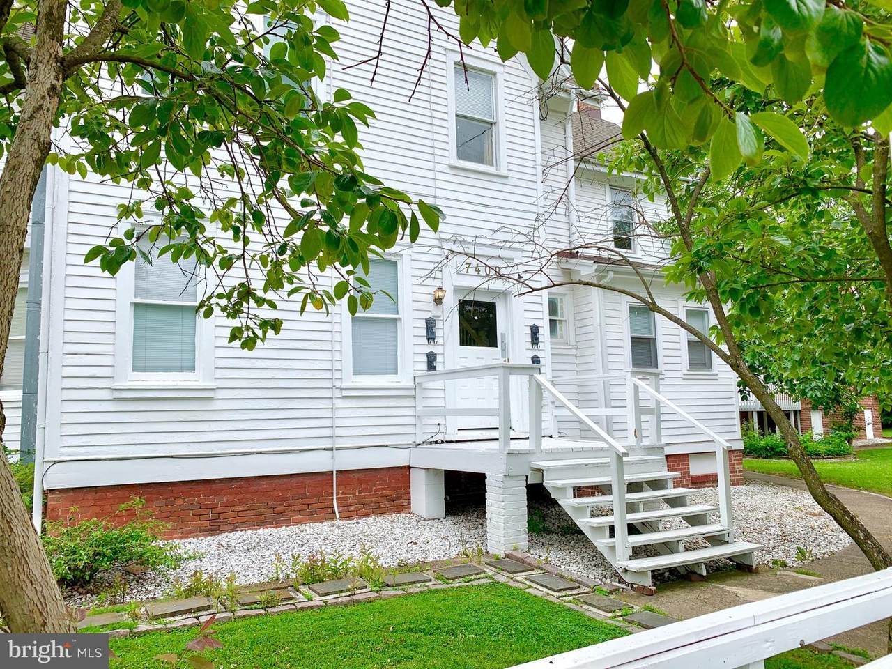 7404 Rhode Island Avenue - Photo 1