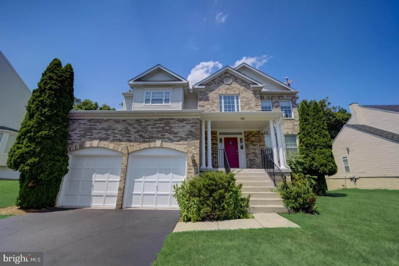 605 Hunton Place - Photo 1
