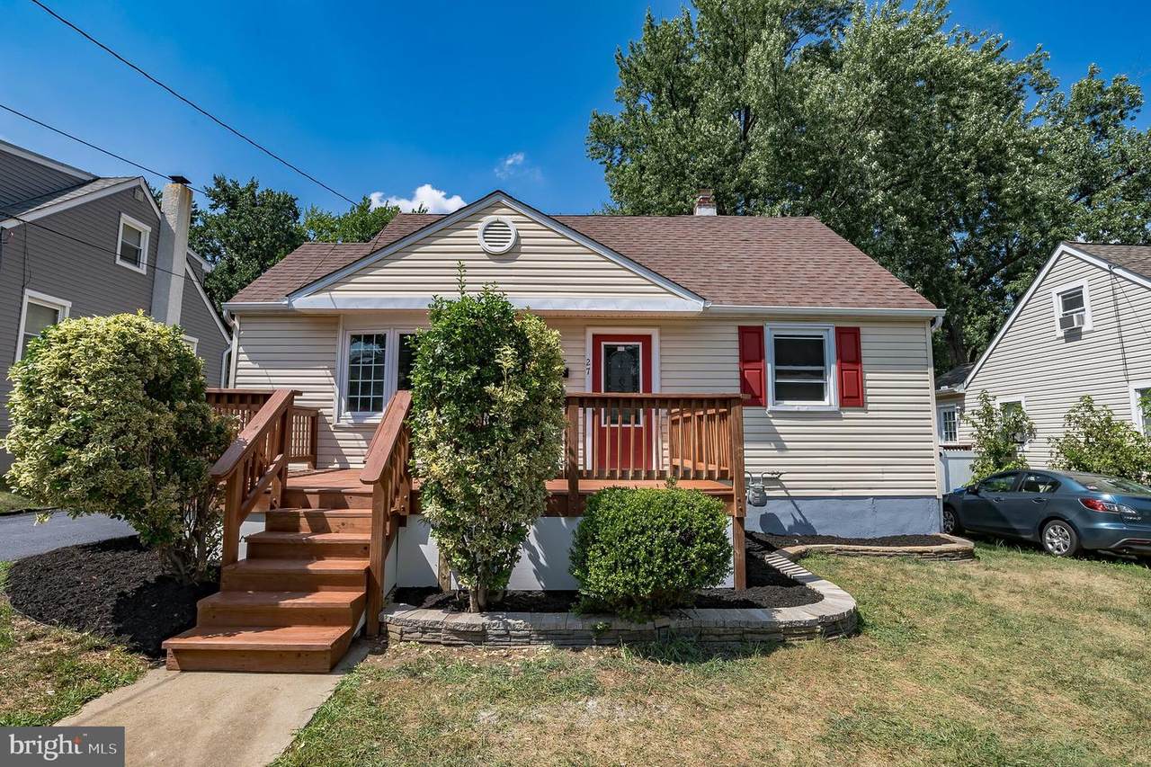 27 11TH Avenue - Photo 1