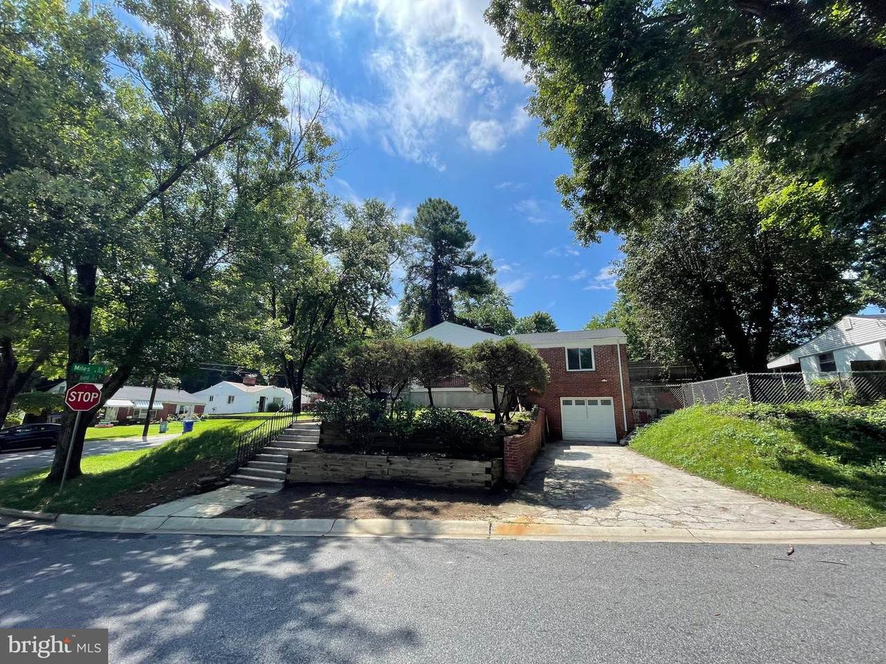 915 Newhall Street - Photo 1