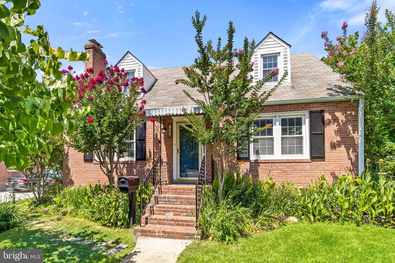 7400 Elmwood Drive - Photo 1