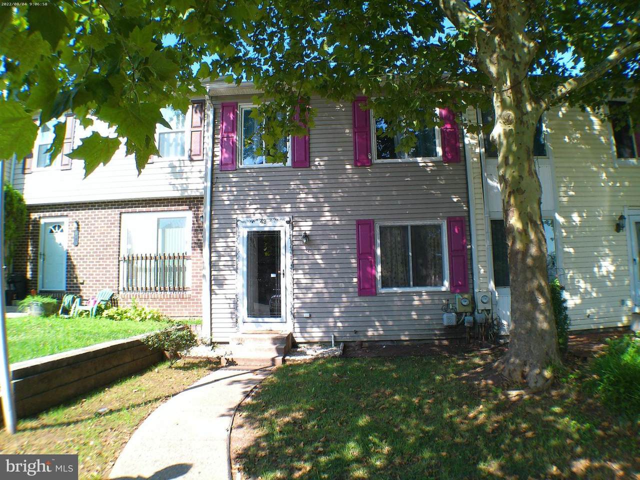 42 Apple Way - Photo 1