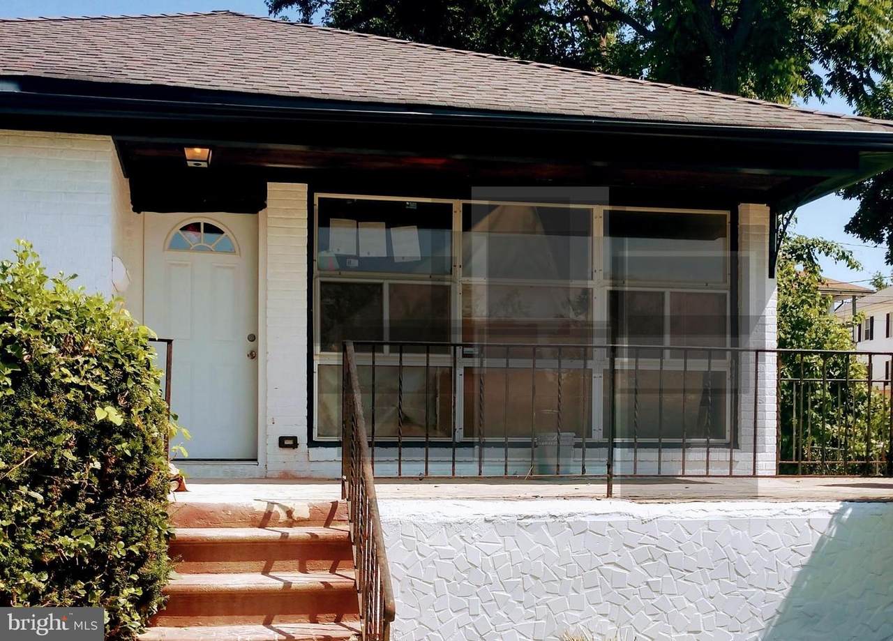 4012 Chatham - Photo 1