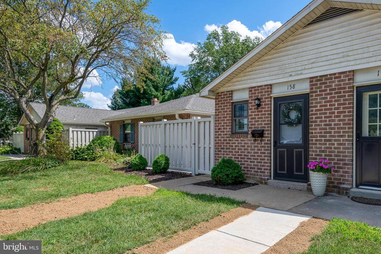 158 Valleybrook Drive - Photo 1