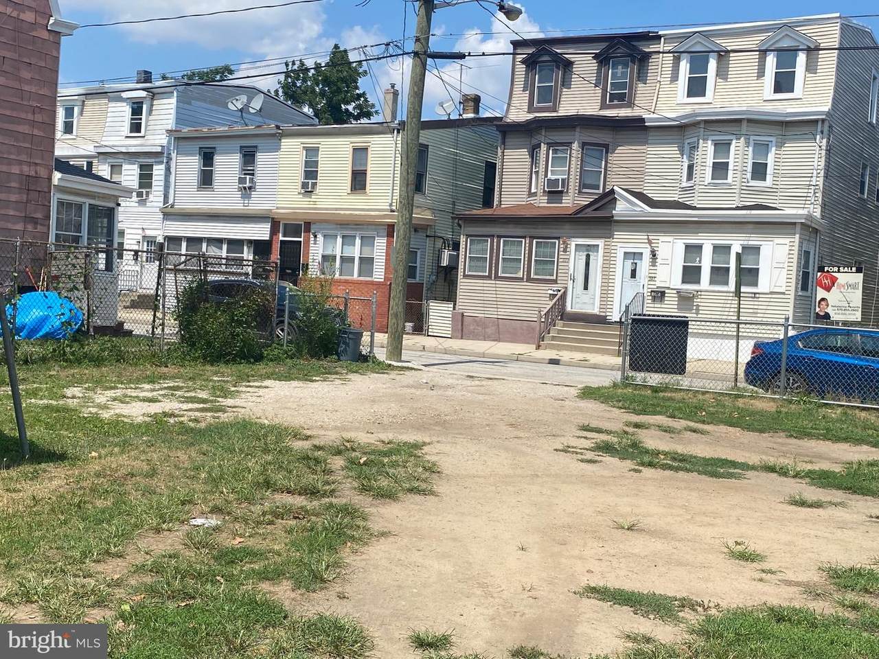 326-330 Middlesex Street - Photo 1