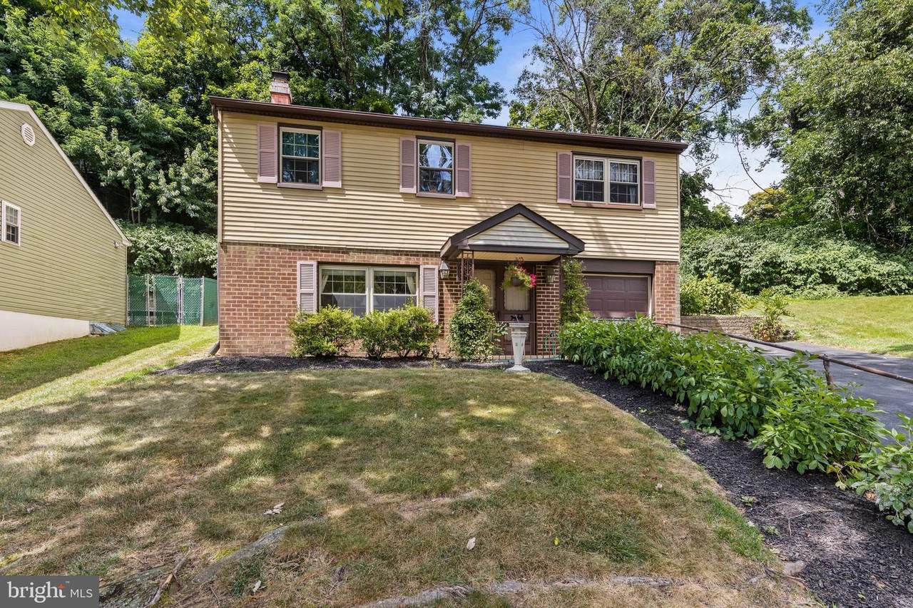 304 Francis Drive - Photo 1