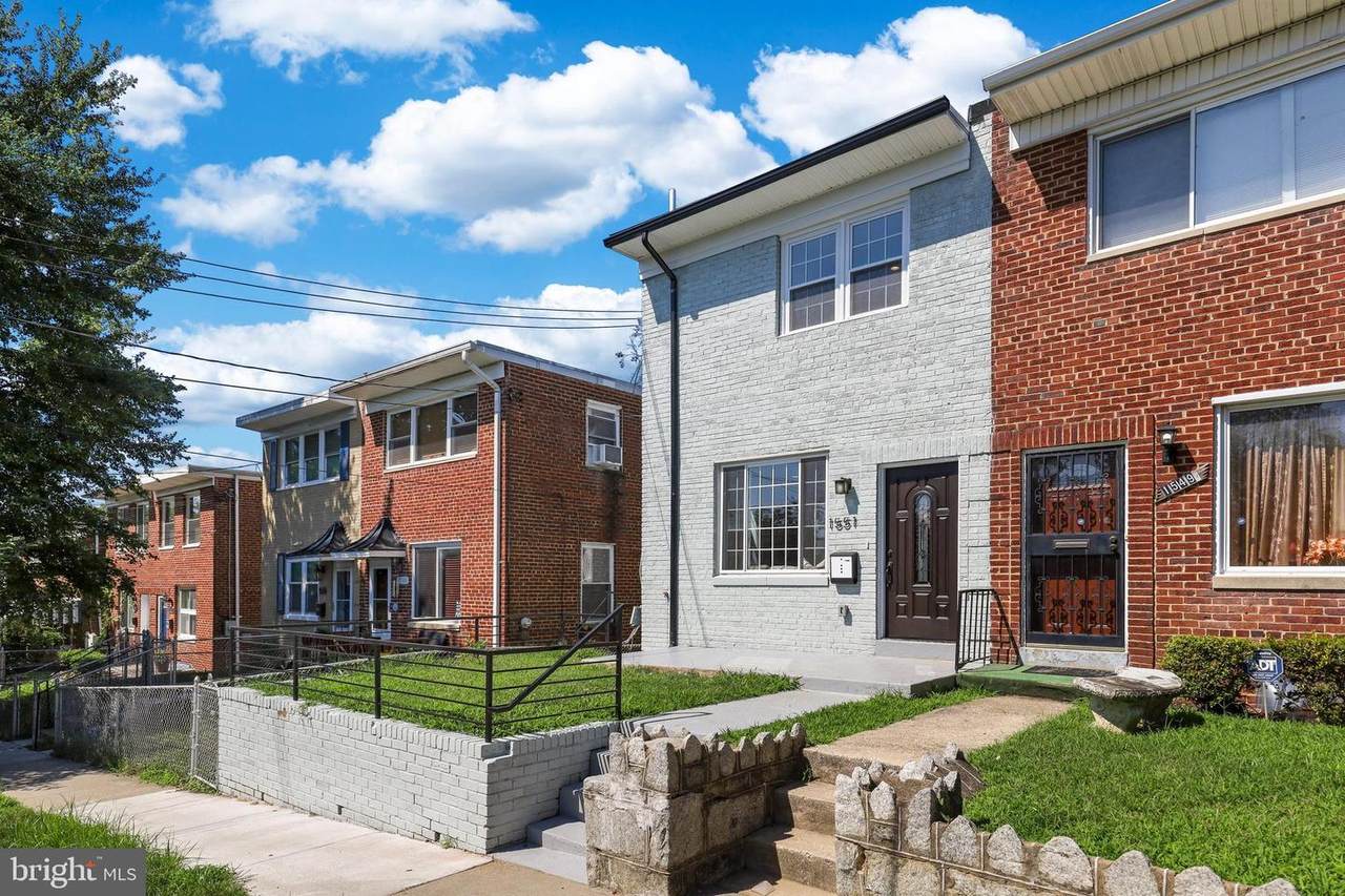1551 41ST Street - Photo 1